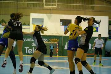 El Rocasa vence al Morvedre (28-20) y se pone en modo Challenge Cup (Foto TA)